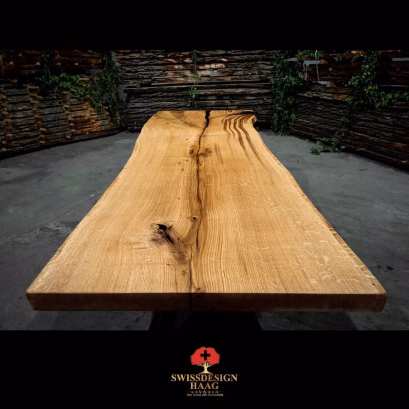 Tavolo in legno massello Flora