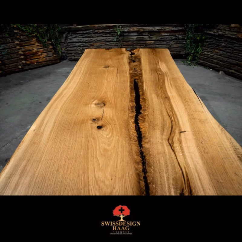 Tavolo in legno massello Eartha