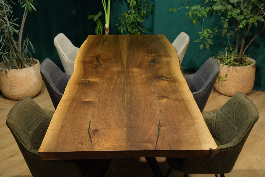 Nussbaum oder Eiche: Welches Holz passt zu Ihnen?